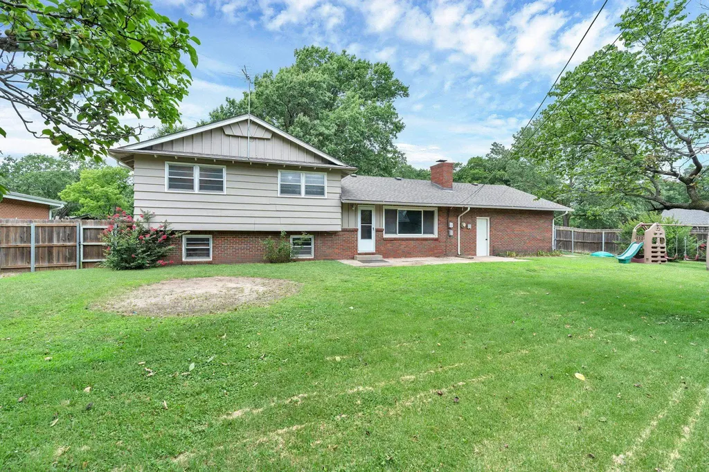 1210 N Farmstead Street Wichita KS 67208