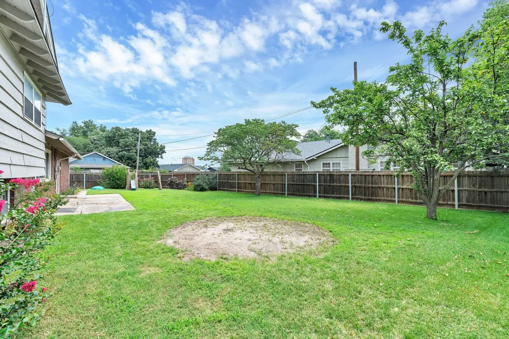 1210 N Farmstead Street Wichita KS 67208