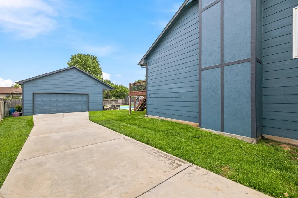 1308 W Loring Haysville KS 67060