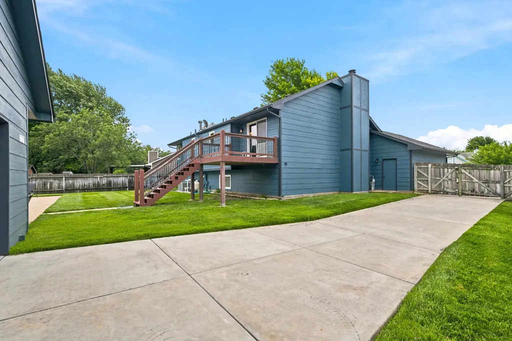 1308 W Loring Haysville KS 67060