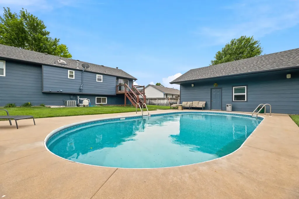 1308 W Loring Haysville KS 67060