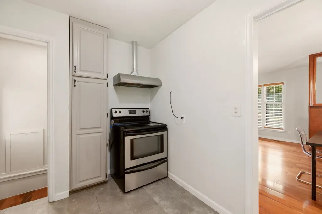 1838 N Green Wichita KS 67214