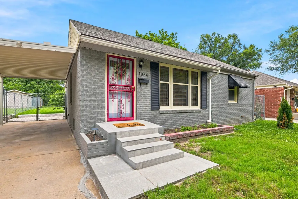 1838 N Green Wichita KS 67214