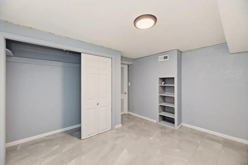 1838 N Green Wichita KS 67214
