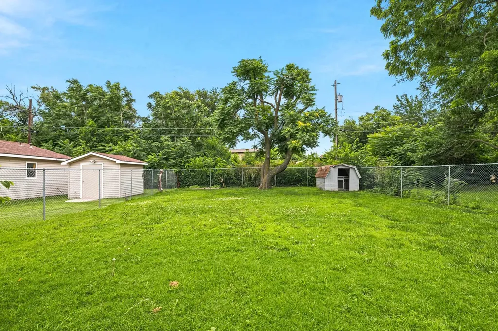 1838 N Green Wichita KS 67214