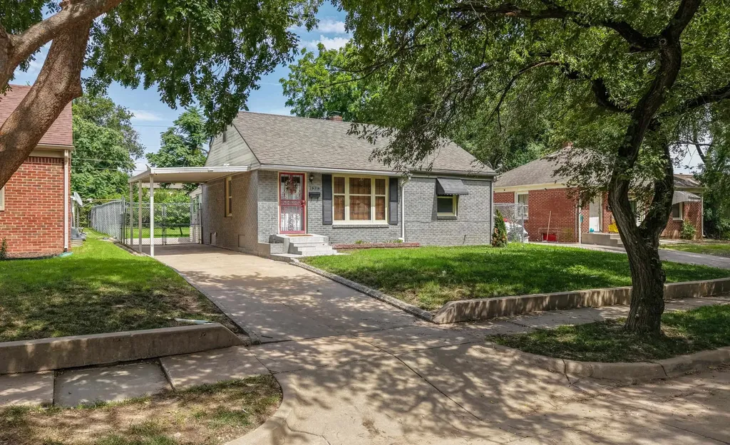 1838 N Green Wichita KS 67214