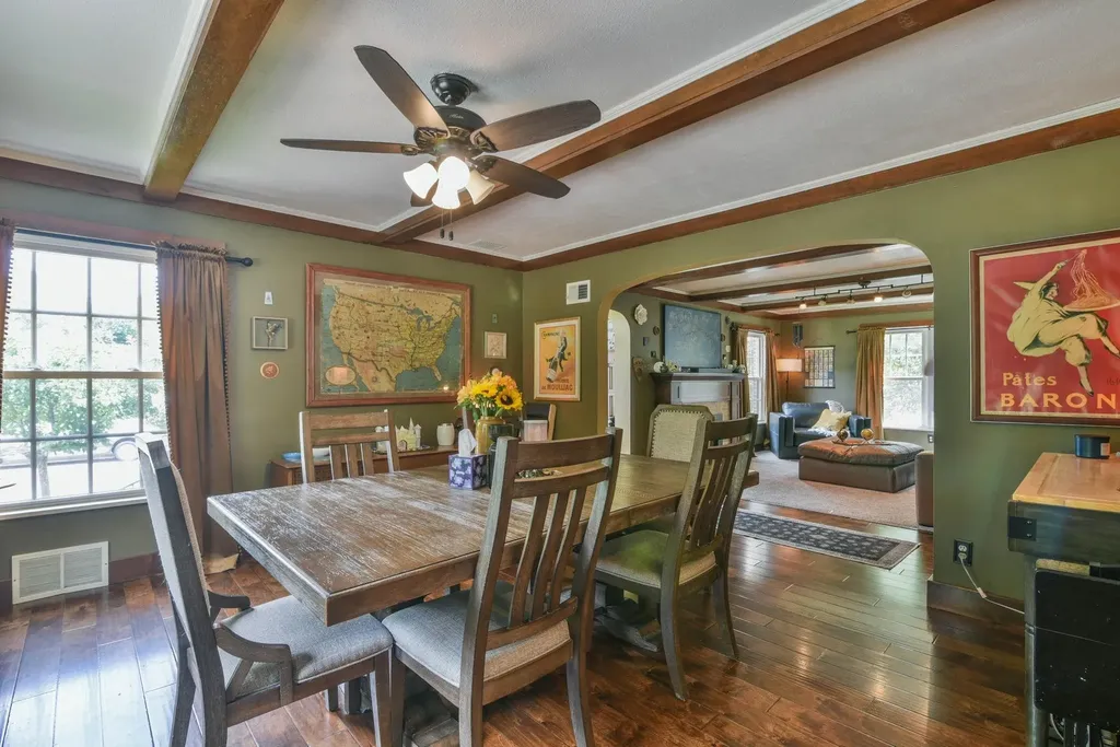 109 E Academy Hesston KS 67062