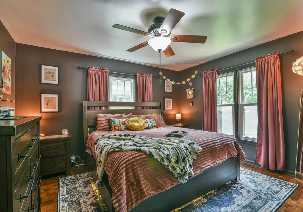 109 E Academy Hesston KS 67062
