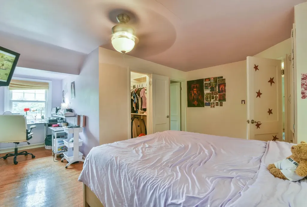 109 E Academy Hesston KS 67062