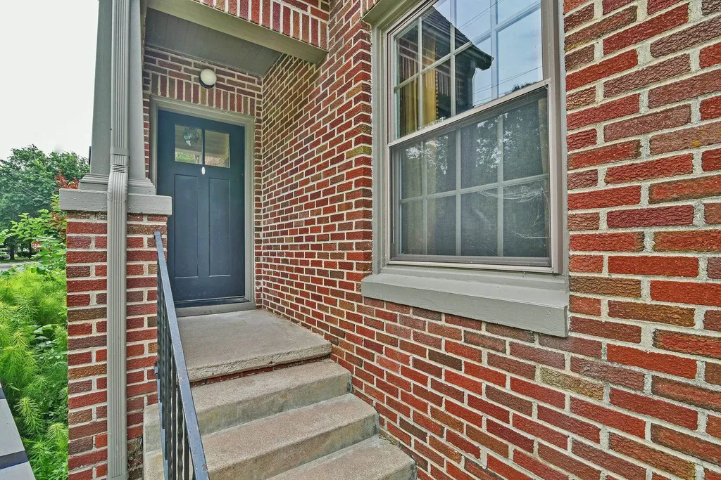 109 E Academy Hesston KS 67062