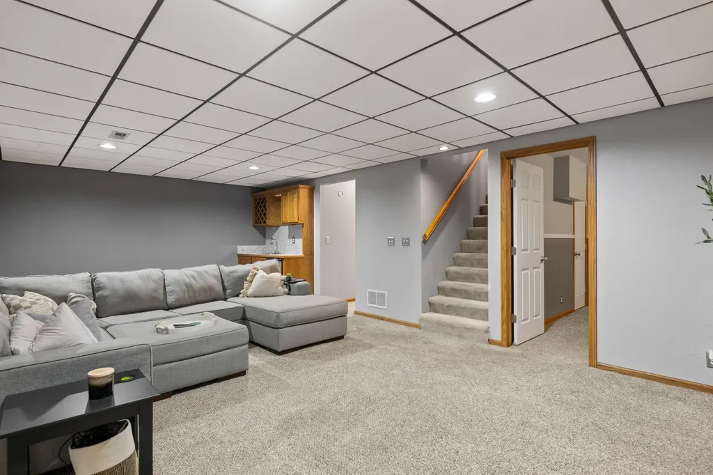 220 N Knight Wichita KS 67203