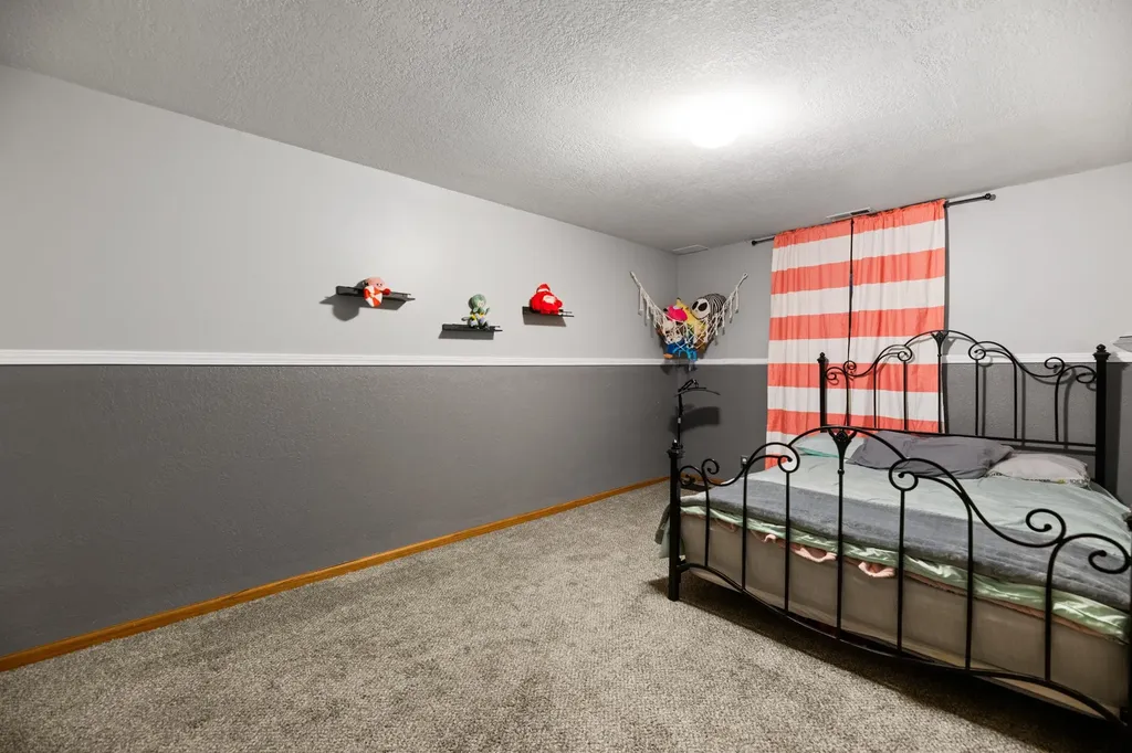 220 N Knight Wichita KS 67203