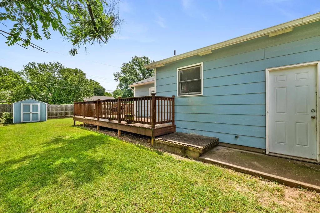 220 N Knight Wichita KS 67203