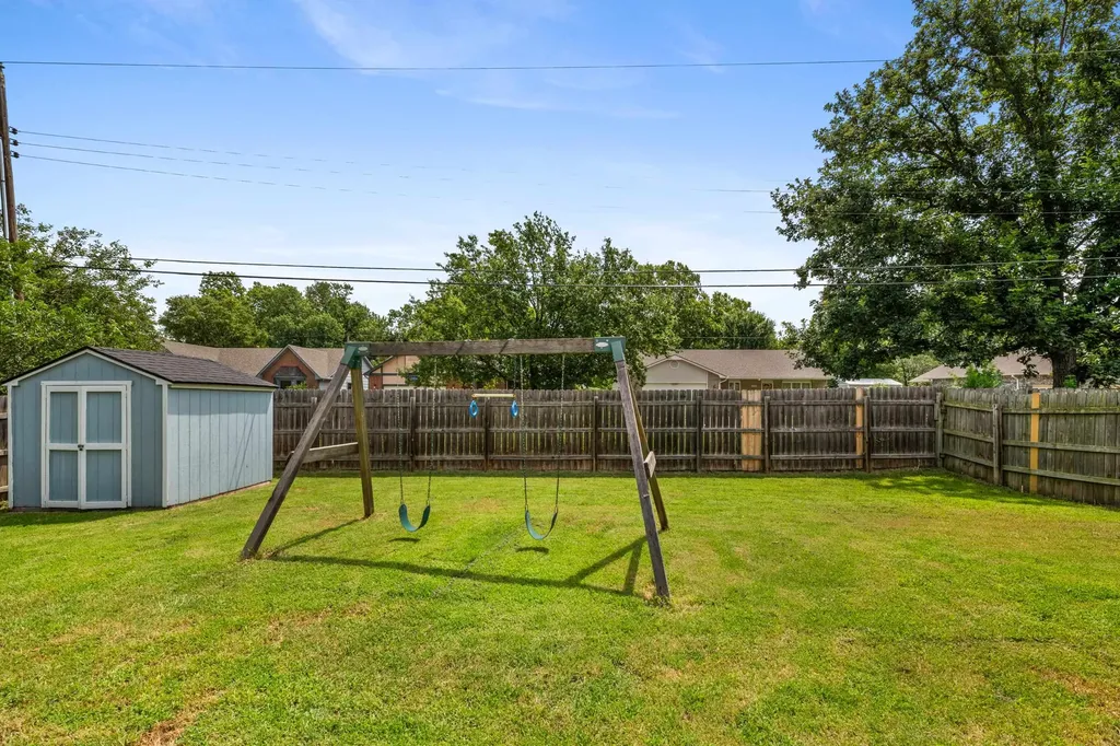 220 N Knight Wichita KS 67203