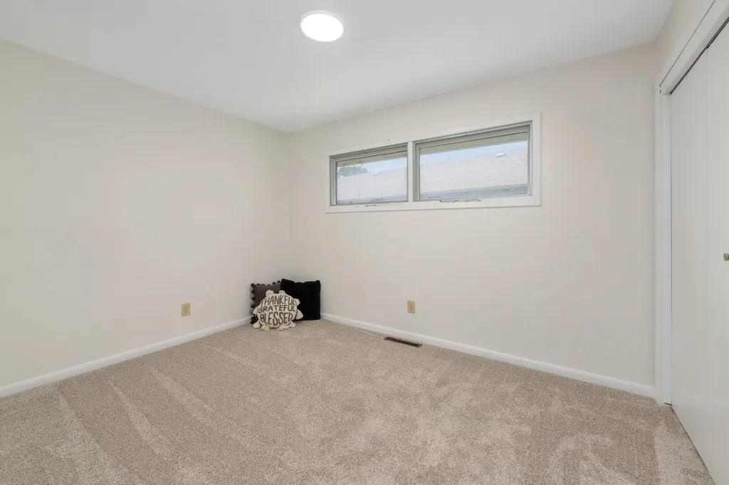 409 N Woodlawn Wellington KS 67152