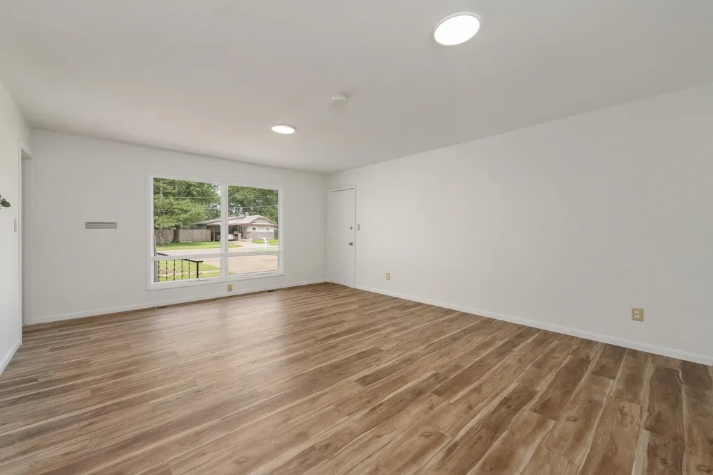 409 N Woodlawn Wellington KS 67152