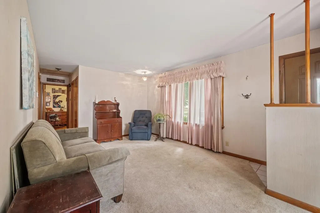 1838 N Mccomas Avenue Wichita KS 67203-1421