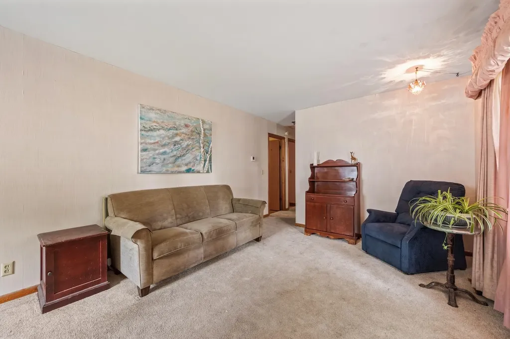 1838 N Mccomas Avenue Wichita KS 67203-1421