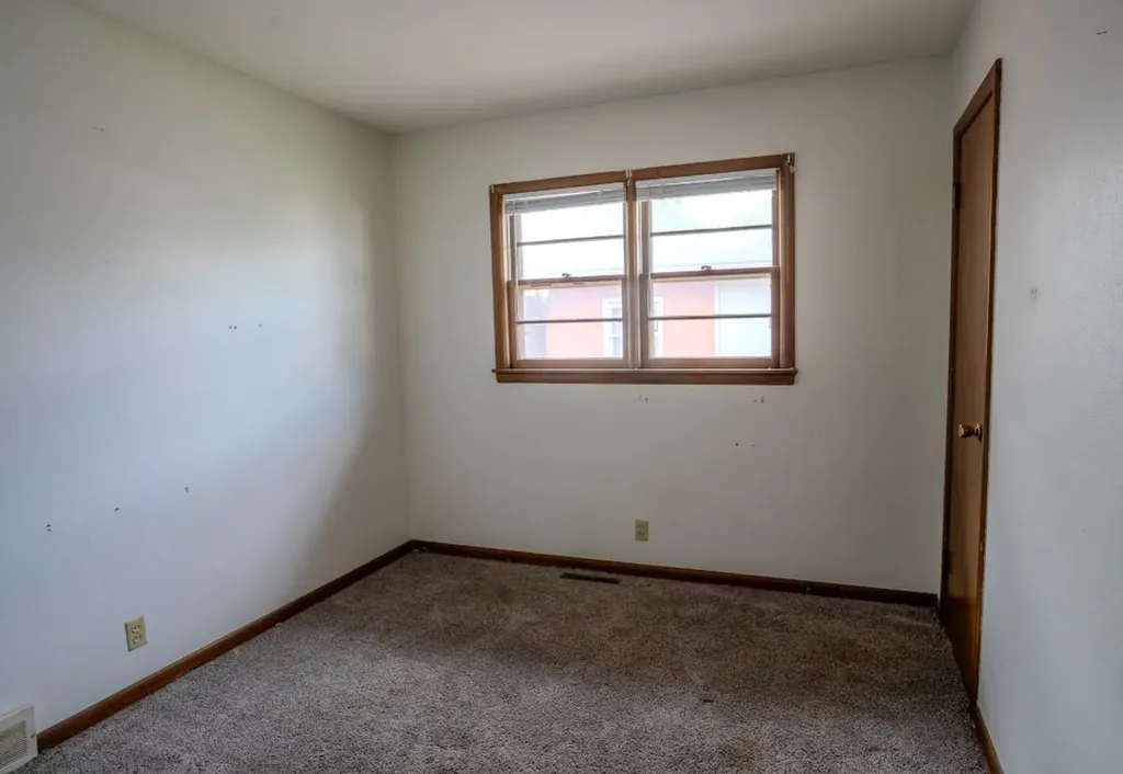 320 W College Avenue Harper KS 67058