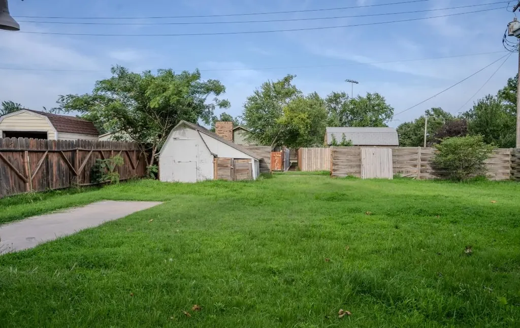320 W College Avenue Harper KS 67058