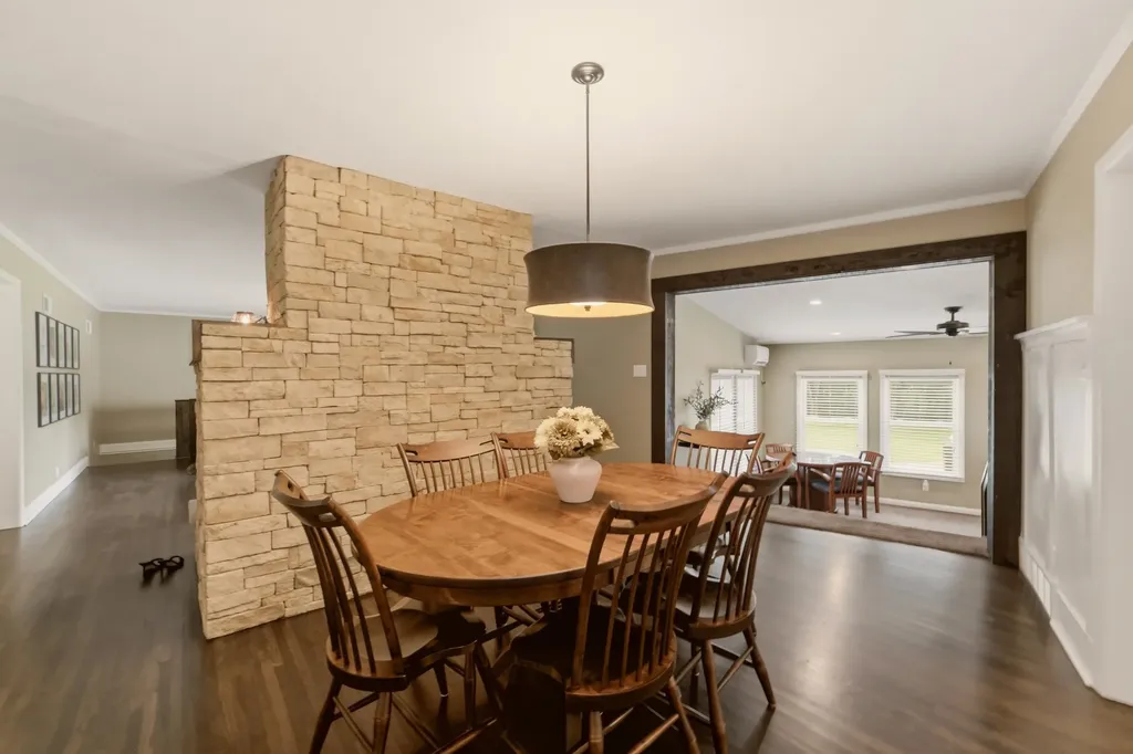 9 W Rolling Hills Drive Wichita KS 67212