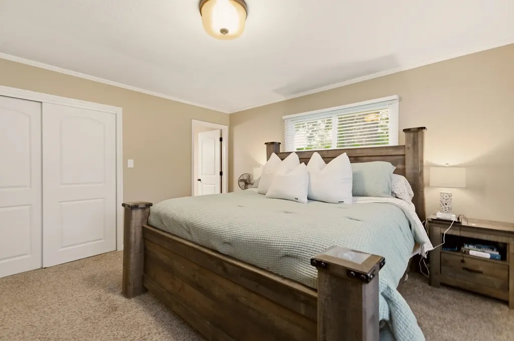 9 W Rolling Hills Drive Wichita KS 67212