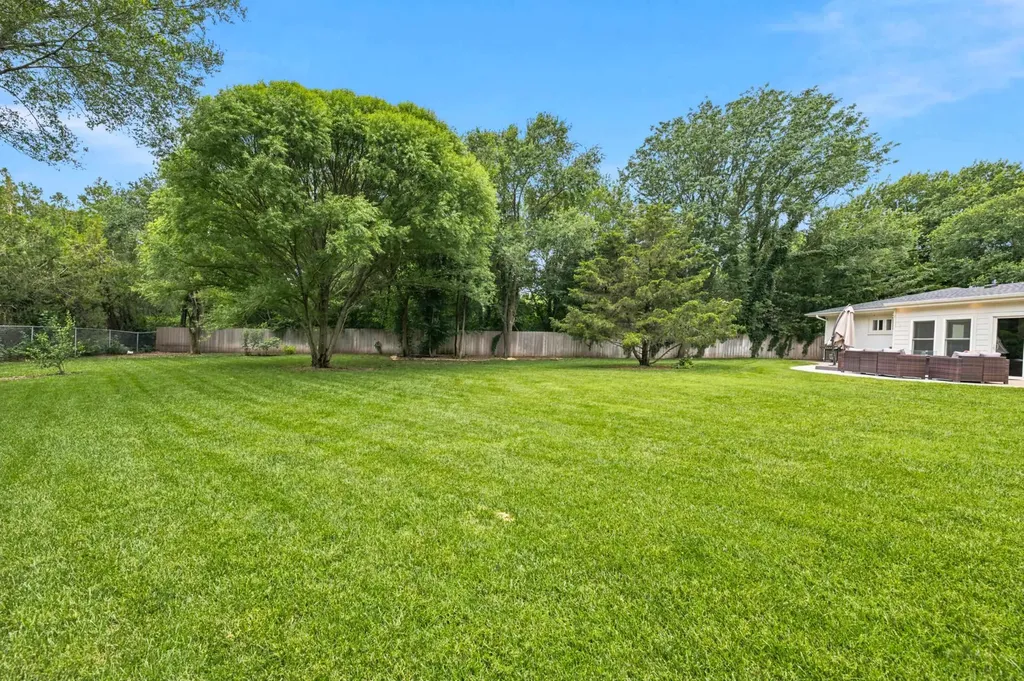 9 W Rolling Hills Drive Wichita KS 67212