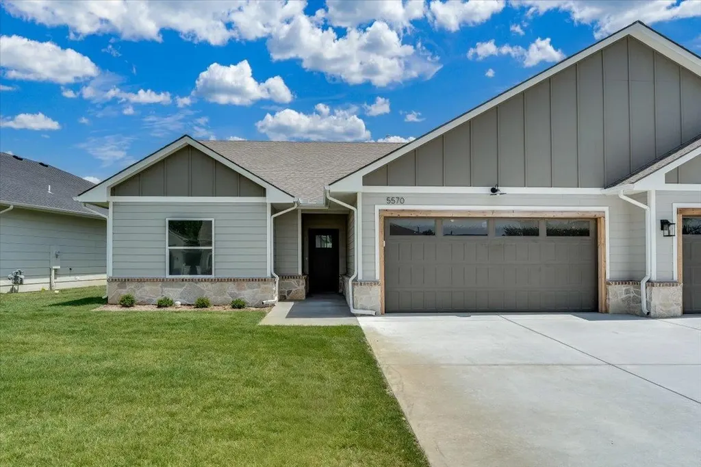 5570 Wandering Way Maize KS 67101