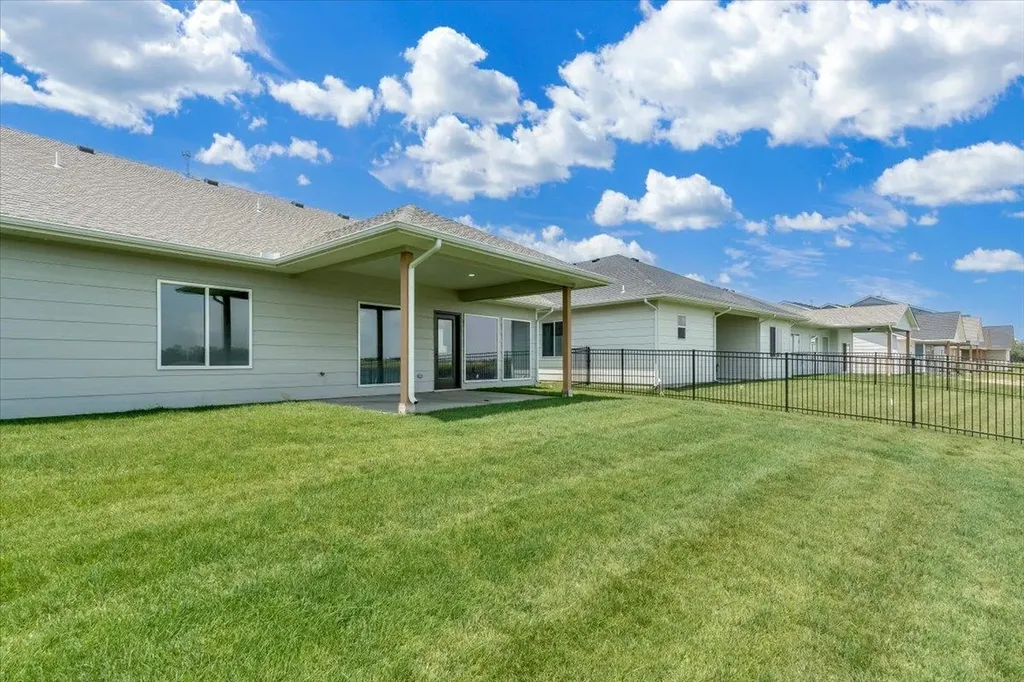 5570 Wandering Way Maize KS 67101