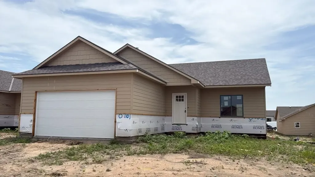 8961 E Joshua Street Bel Aire KS 67226