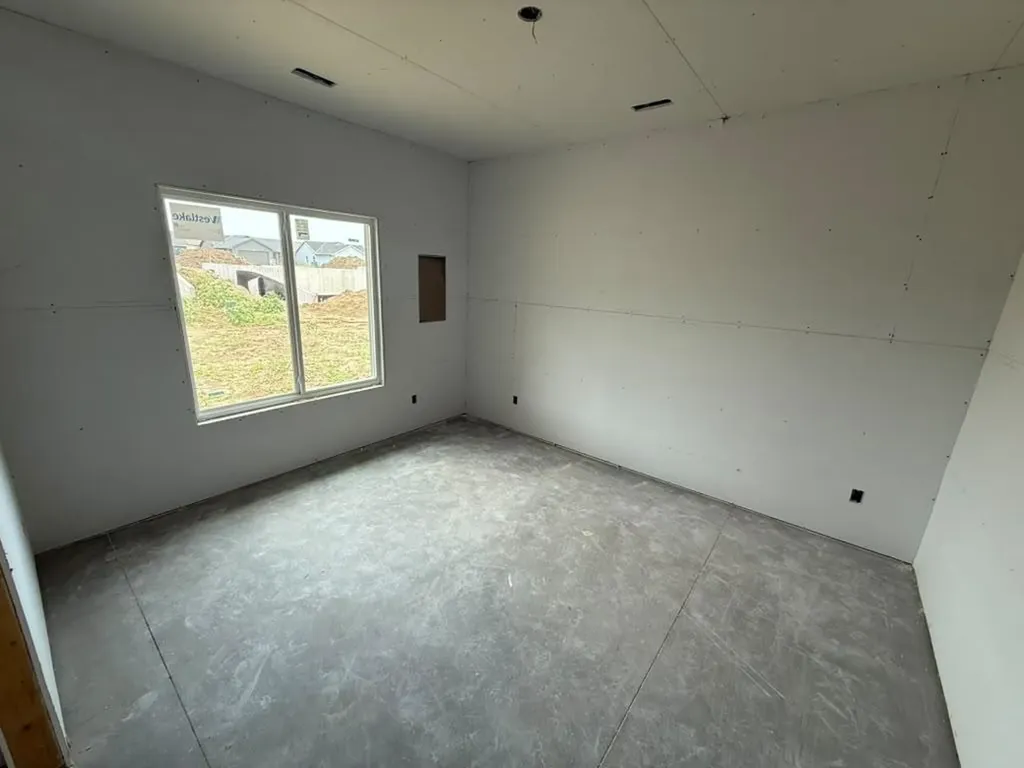 8956 E Joshua Street Bel Aire KS 67226