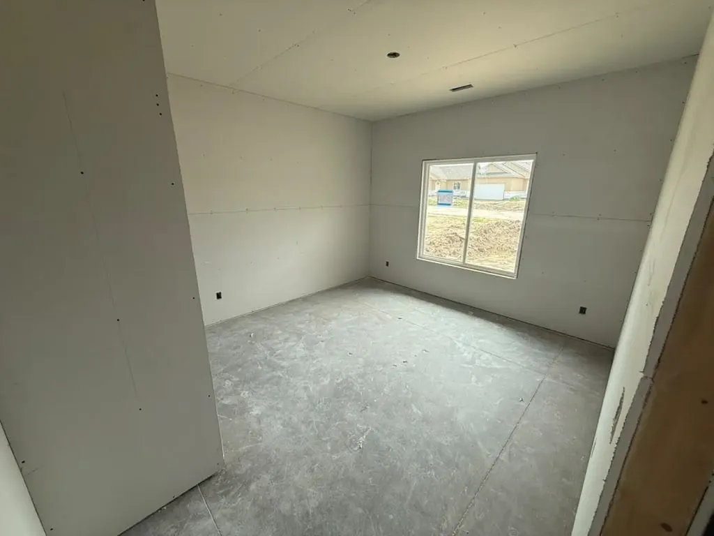 8962 E Joshua Street Bel Aire KS 67226