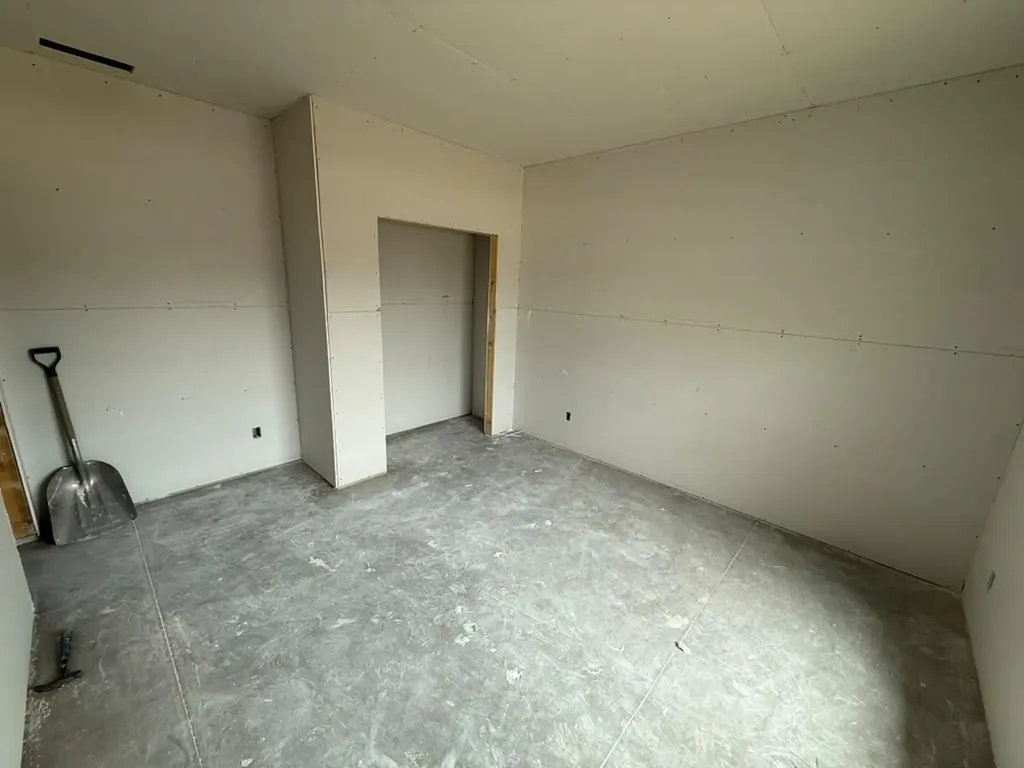 8962 E Joshua Street Bel Aire KS 67226
