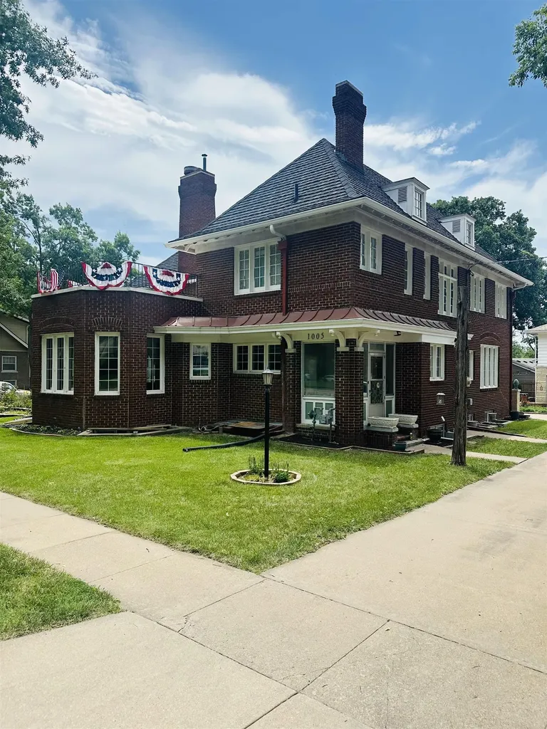 1005 W Central Avenue El Dorado KS 67042