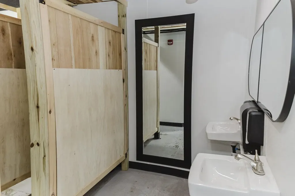 130 N Washington Wichita KS 67202