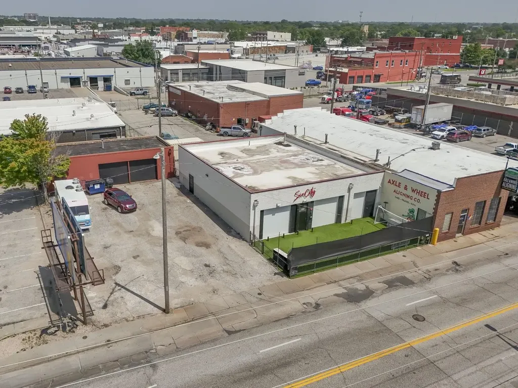 130 N Washington Wichita KS 67202