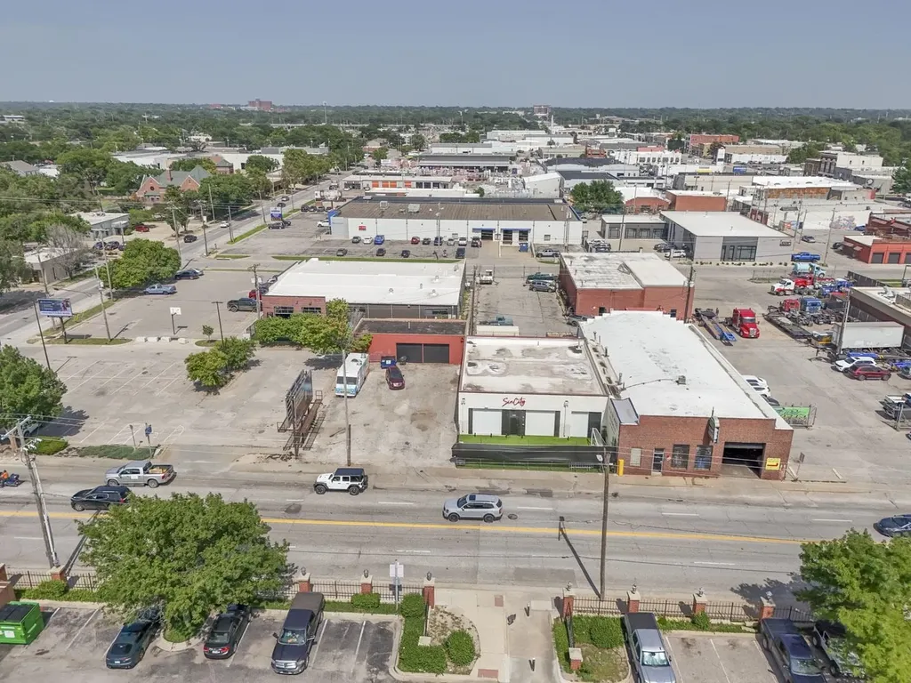 130 N Washington Wichita KS 67202