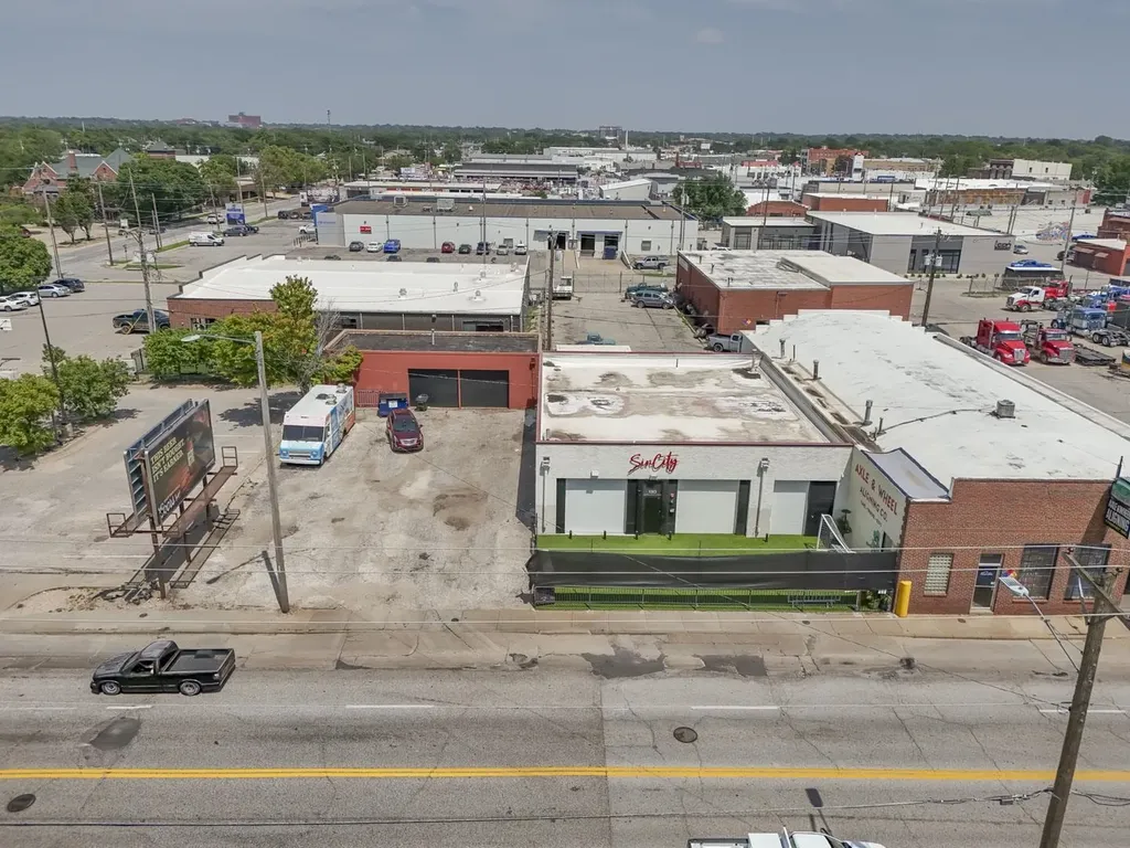 130 N Washington Wichita KS 67202