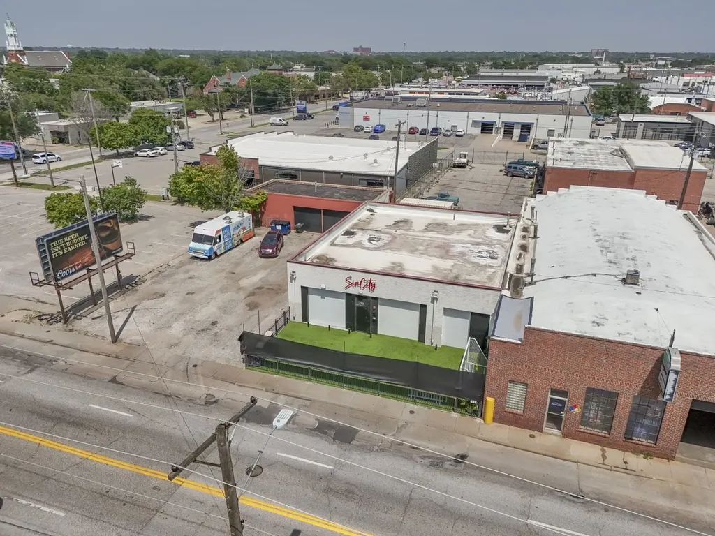 130 N Washington Wichita KS 67202