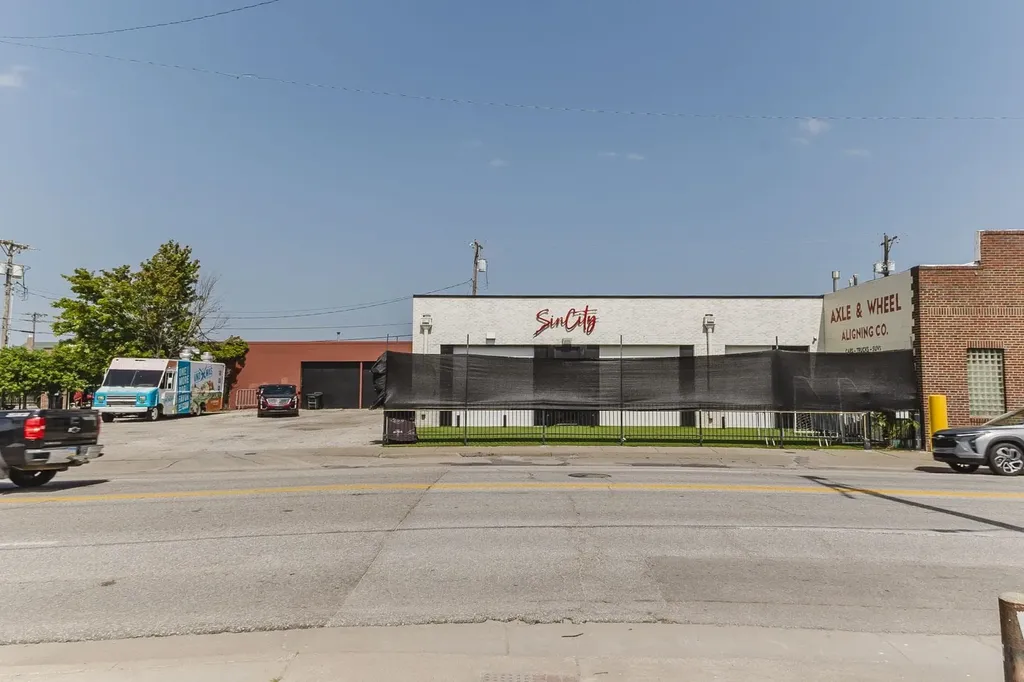 130 N Washington Wichita KS 67202