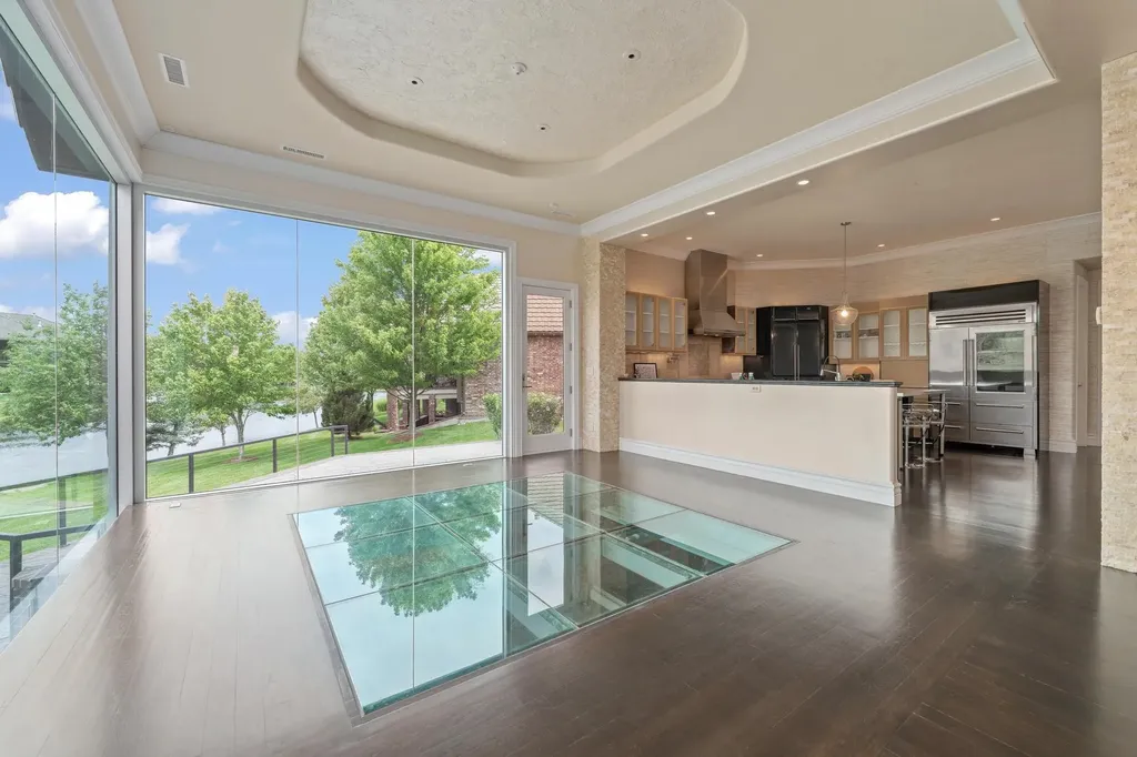 10817 E Glengate Circle Wichita KS 67206