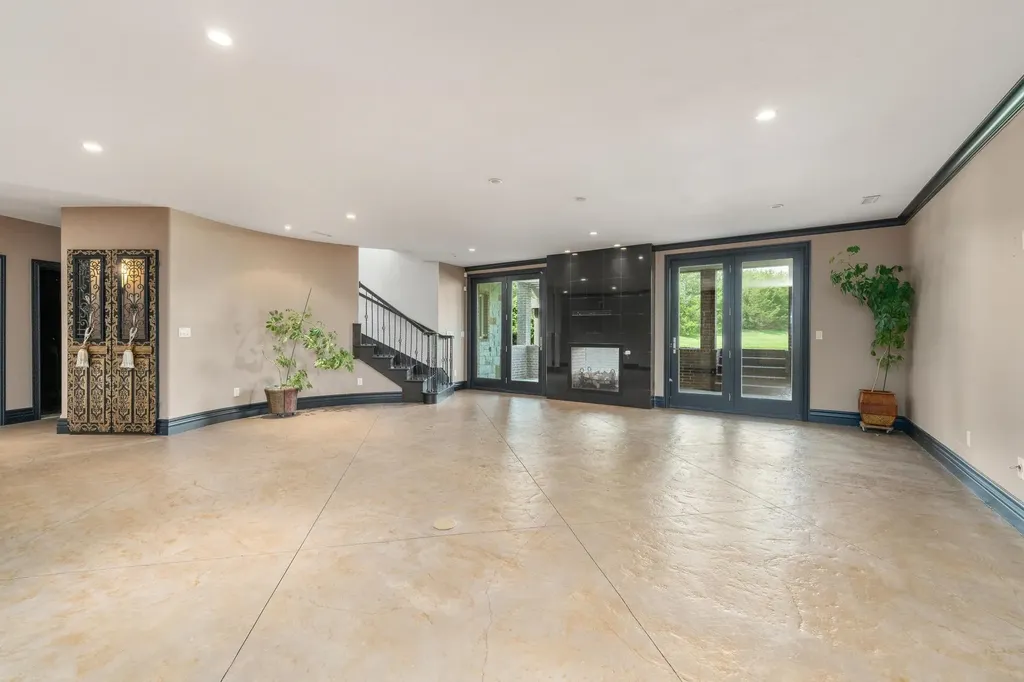 10817 E Glengate Circle Wichita KS 67206