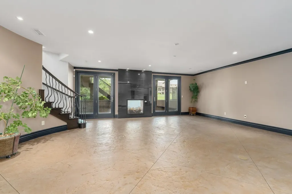 10817 E Glengate Circle Wichita KS 67206
