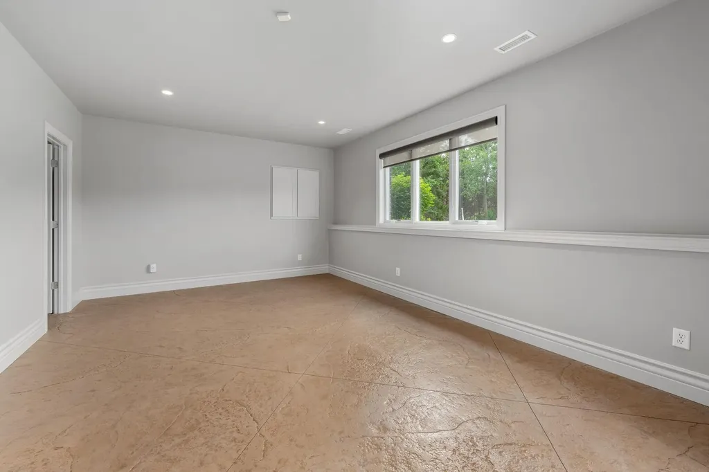 10817 E Glengate Circle Wichita KS 67206
