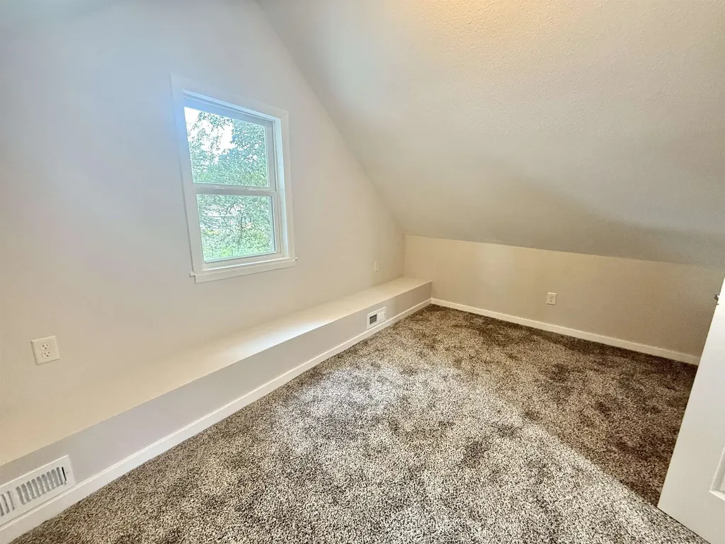 413 E 14th Augusta KS 67010