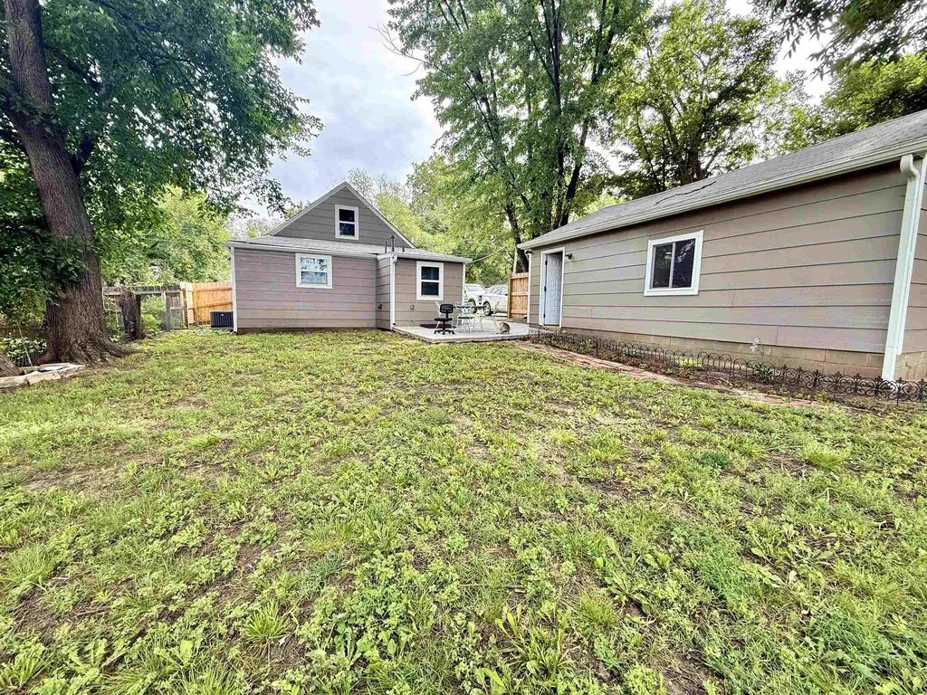 413 E 14th Augusta KS 67010