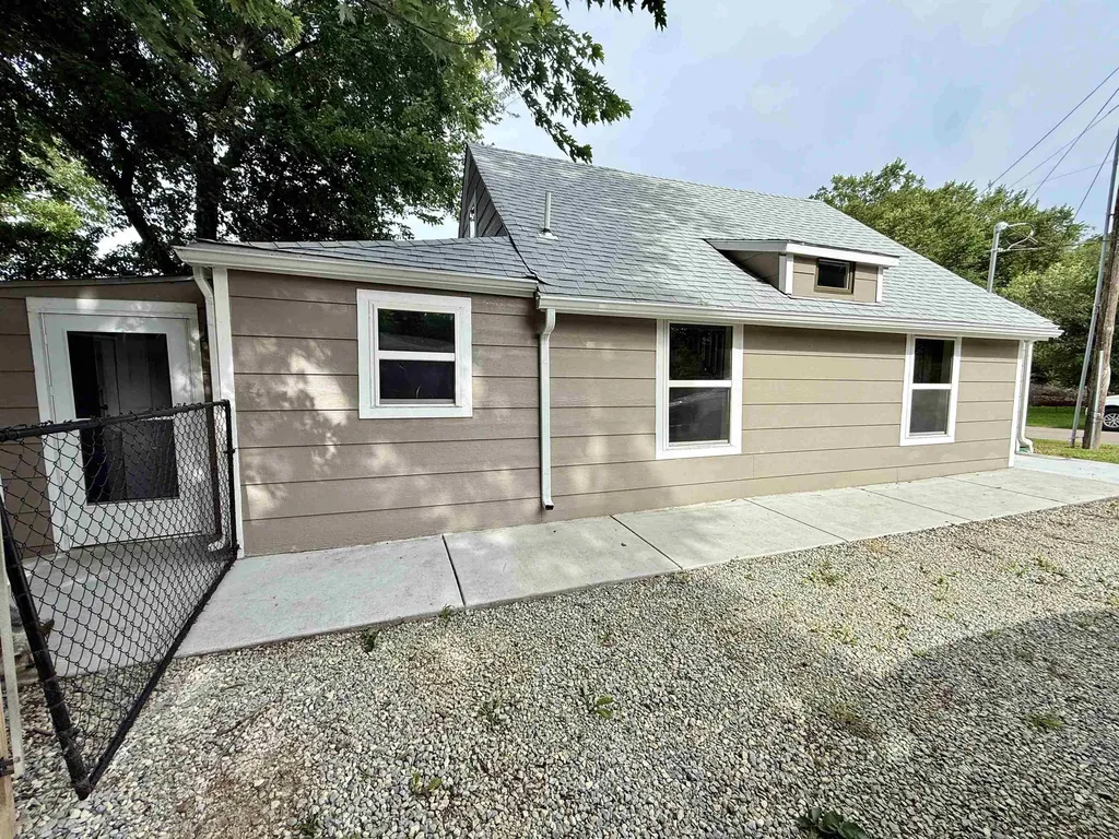 413 E 14th Augusta KS 67010