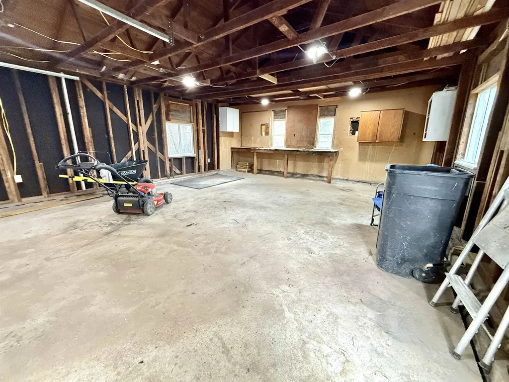 413 E 14th Augusta KS 67010