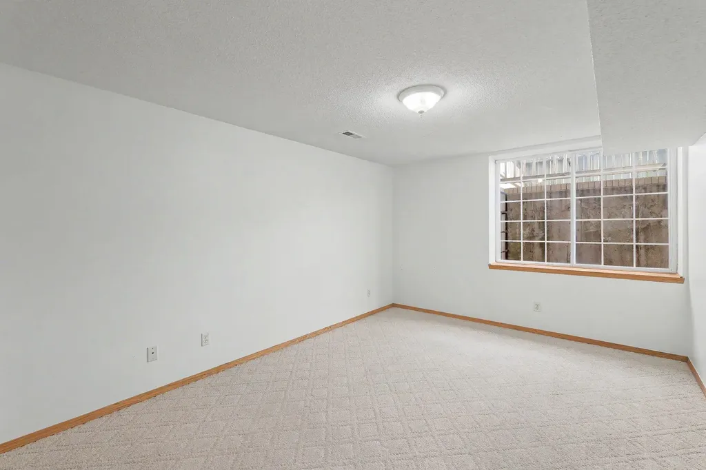1920 S Leeanne Lane Wichita KS 67207