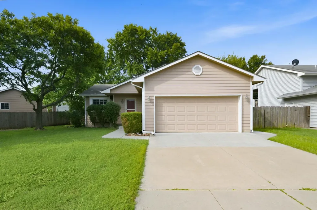 1831 Denise Marie Wichita KS 67212